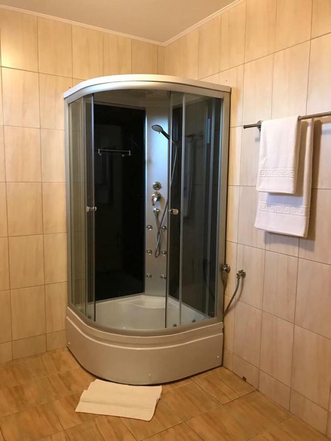 Pension Hanul Andritei Craiova Buitenkant foto